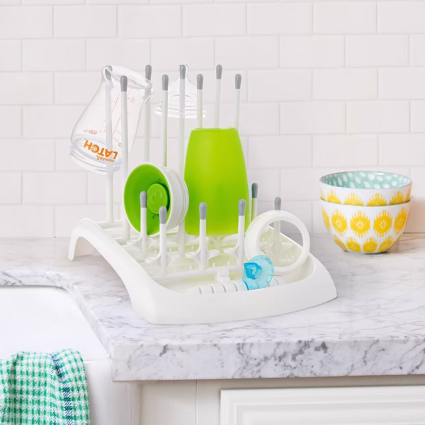 Munchkin Deluxe Bottle Drying Rack | Munchkin | Bottle and Accessory Organizer | Compact, Easy-to-Clean, with Water Reservoir - Image 5