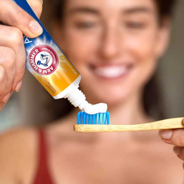 Arm & Hammer AdvanceWhite Toothpaste | Clean Mint | 170g | Whitening with Stain Defense | Baking Soda Formula | Anticavity Fluoride - Image 5